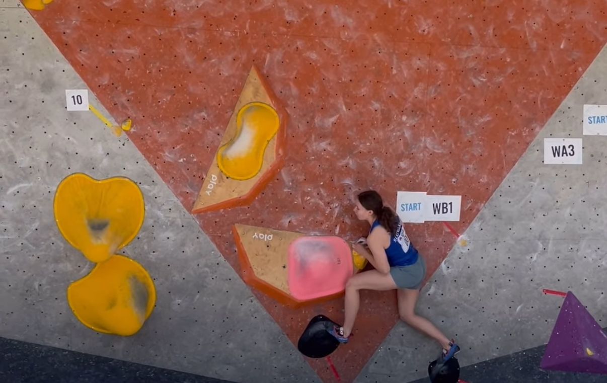 Martina  Buršíková aj Lea Slobodová idú do semifinále!