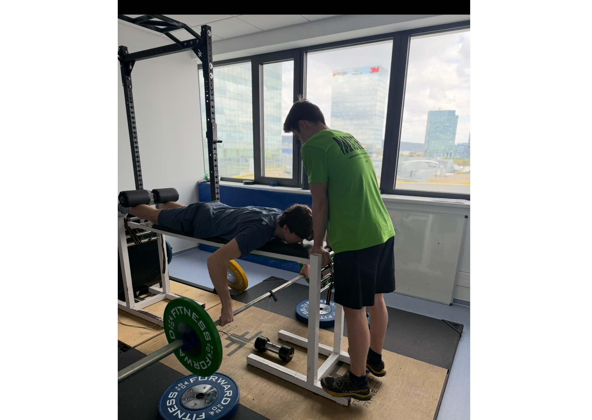 Športovci z Národného športového centra otestovali svoju výbušnosť a silu na oddelení diagnostiky