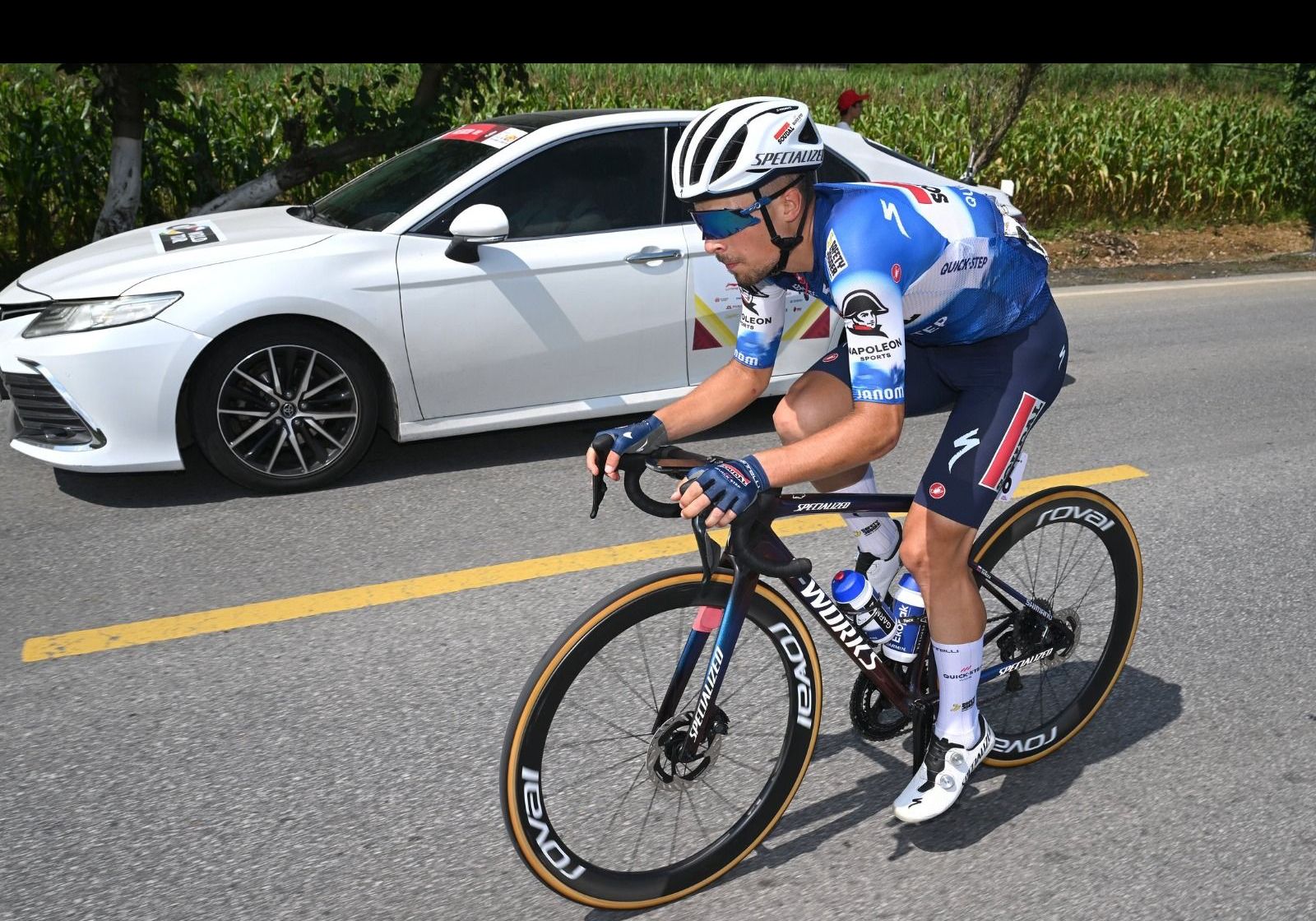 Martin Svrček utrpel ťažký pád na Milano-San Remo: Národné športové centrum mu želá skoré uzdravenie